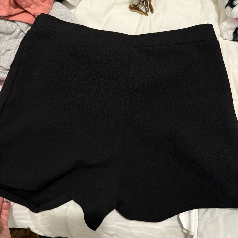 Skort. - image 2